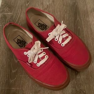 VANS Classic lace up RED size 8.5 • PRELOVED